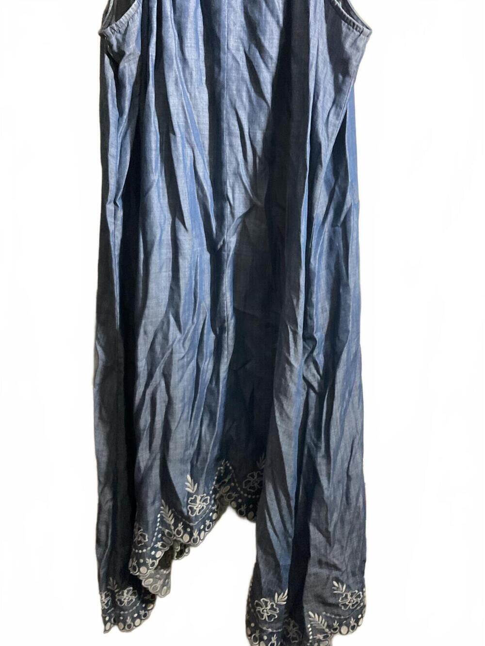 Tommy Bahama Blue Chambray Dress with Embroidered Asymmetrical Hem Large - Picture 12 of 12